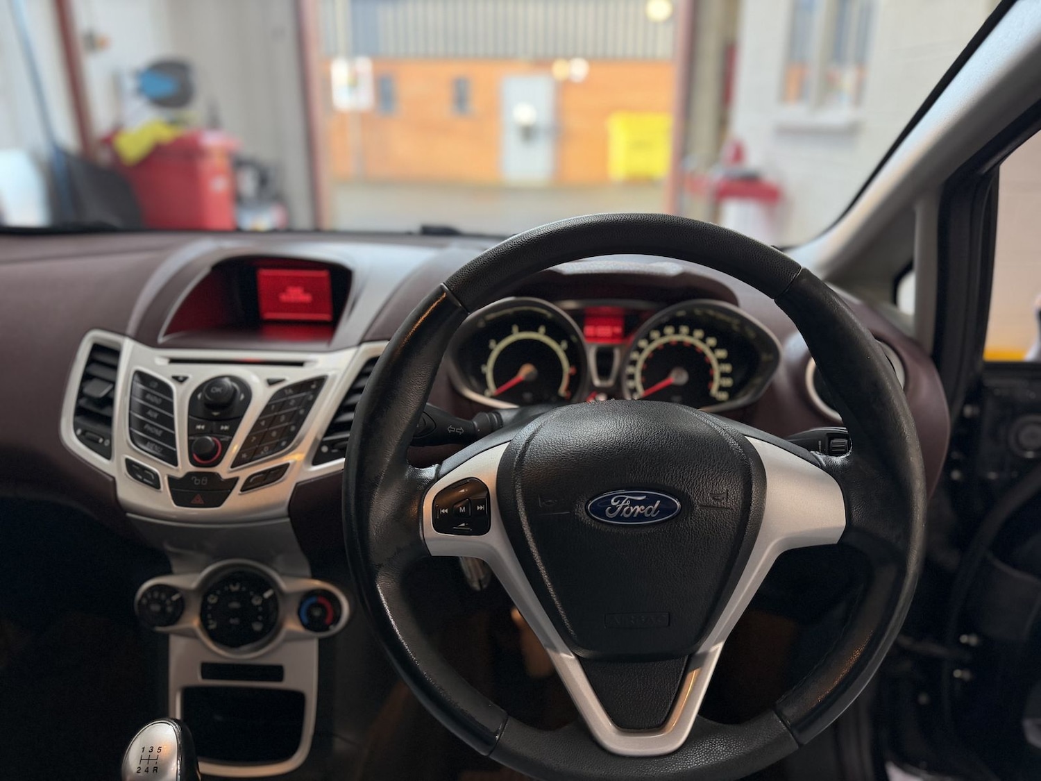 Used Ford Fiesta 2010 for sale - 76999740: Photo 9