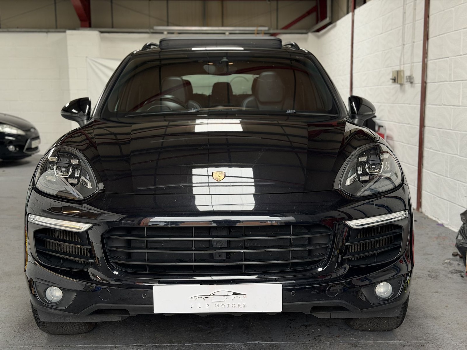 Used Porsche Cayenne 2018 for sale - 78009454: Photo 2