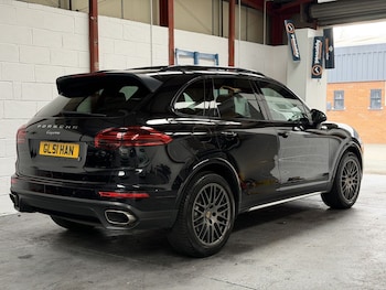 Used Porsche Cayenne 2018 for sale - 78009454: Photo
