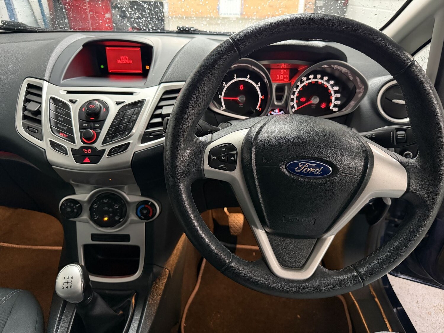 Used Ford Fiesta 2011 for sale - 77911358: Photo 9