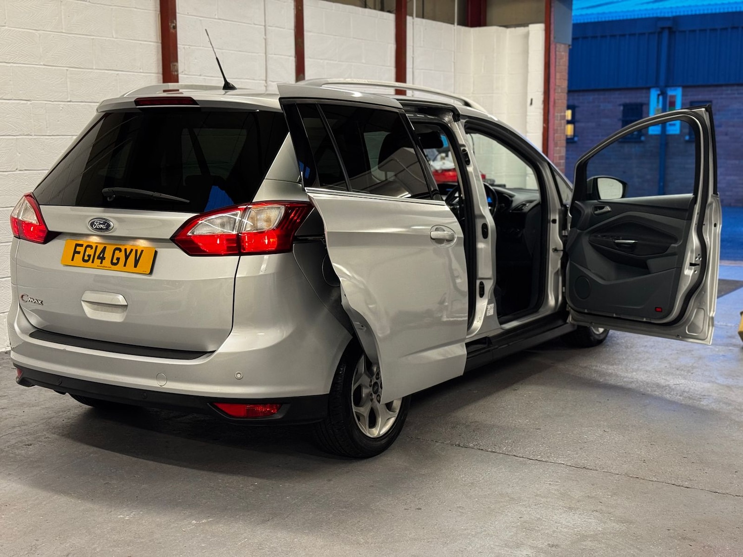 Used Ford Grand C-Max 2014 for sale - 76378585: Photo 7