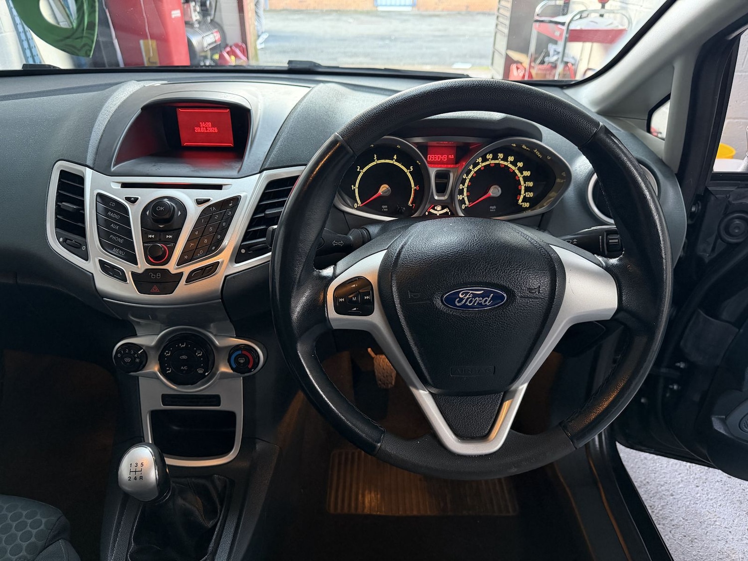 Used Ford Fiesta 2009 for sale - 77360667: Photo 9