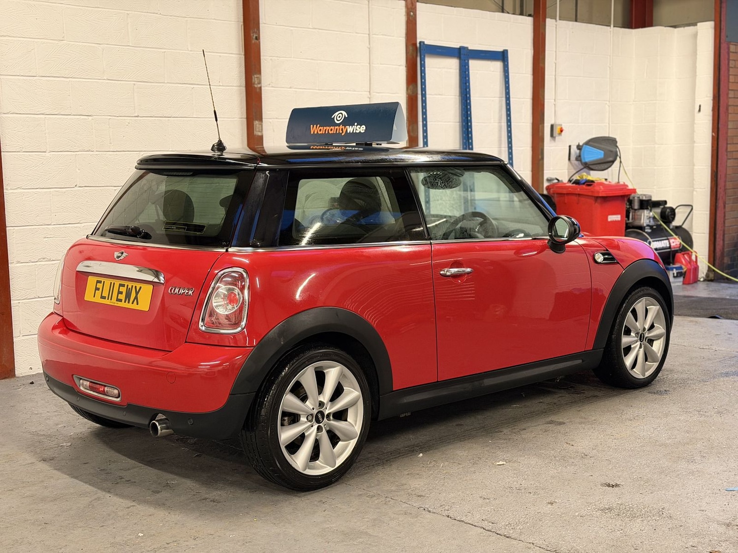 Used MINI Hatch 2011 for sale - 77269456: Photo 4