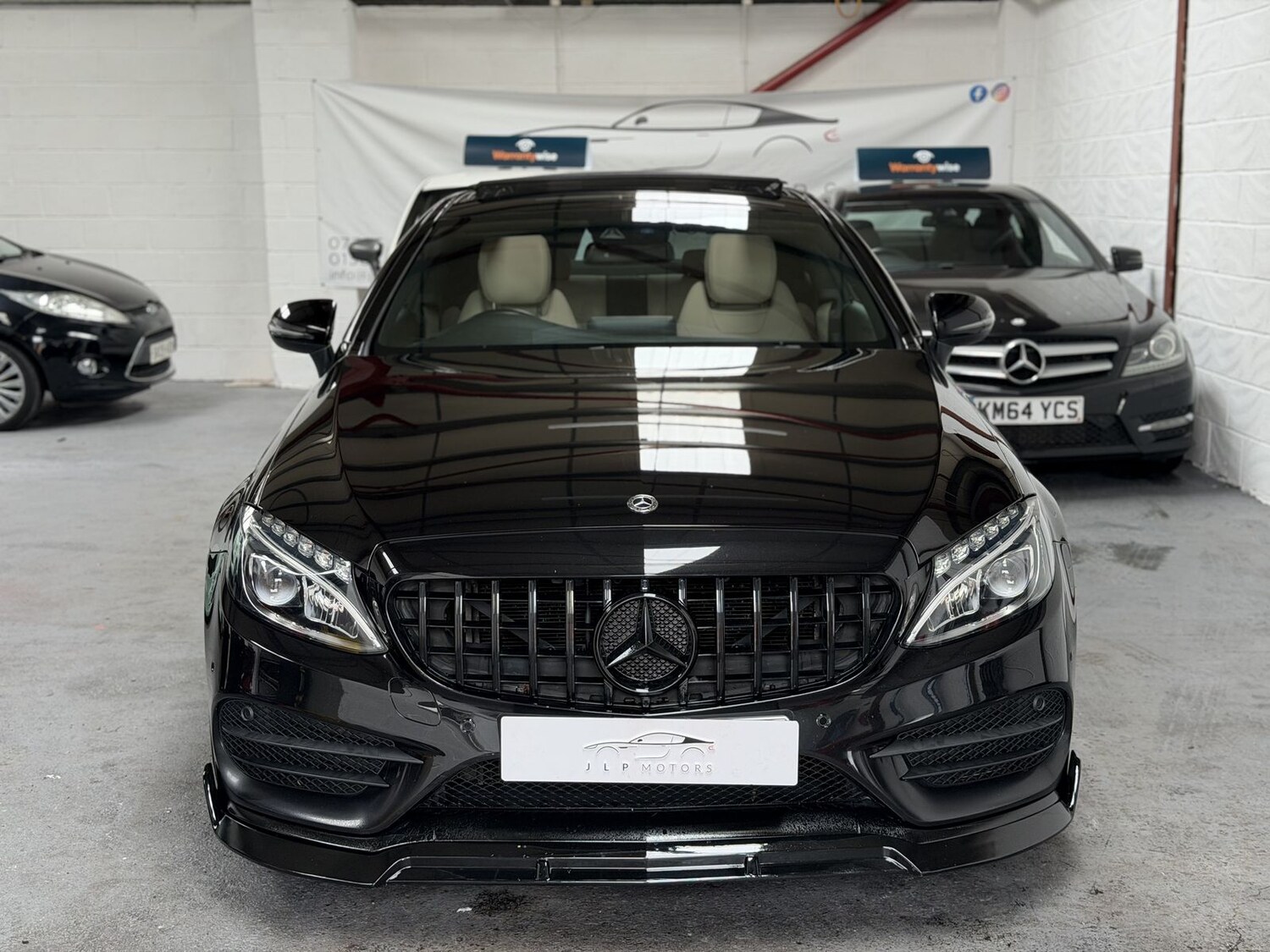 Used Mercedes-Benz C Class 2017 for sale - 77995201: Photo 3