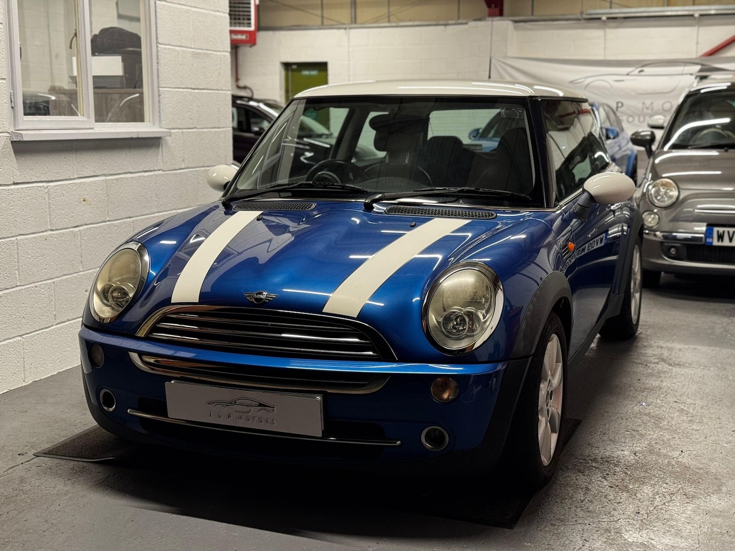 Used MINI Hatch 2005 for sale - 76217000: Photo 2