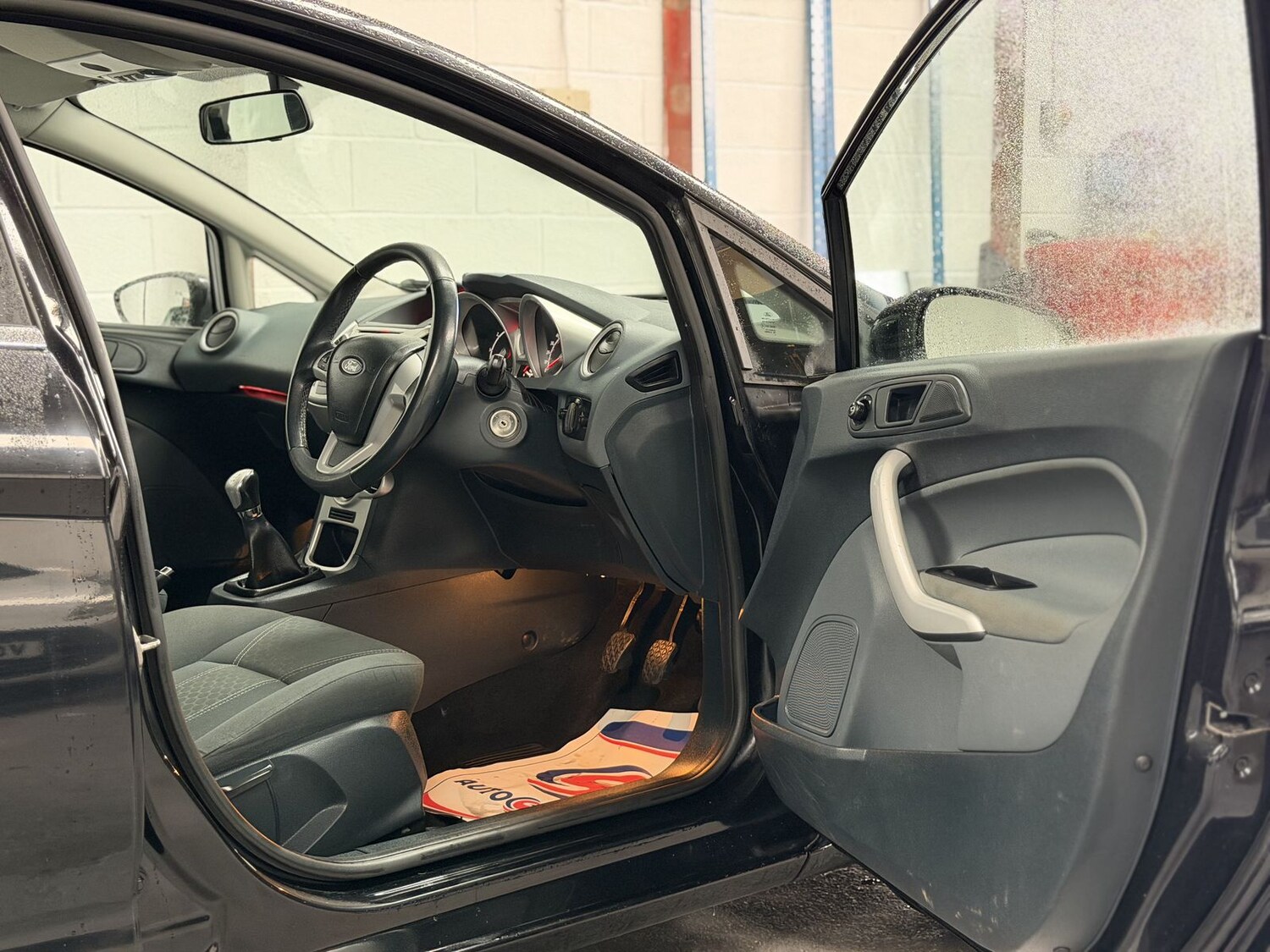 Used Ford Fiesta 2010 for sale - 77512749: Photo 7