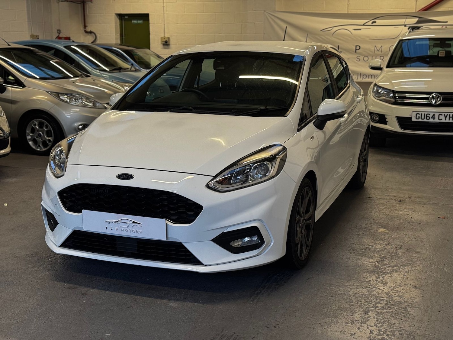 Used Ford Fiesta 2018 for sale - 76410434: Photo 2