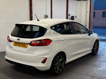 Used Ford Fiesta 2018 for sale - 76410434: Photo