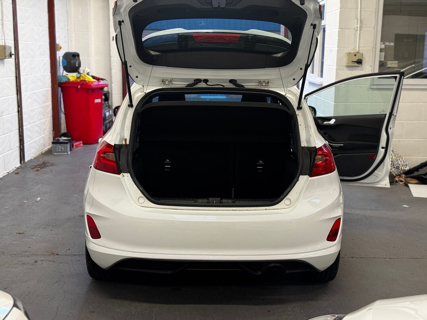 Used Ford Fiesta 2018 for sale - 76410434: Photo 9