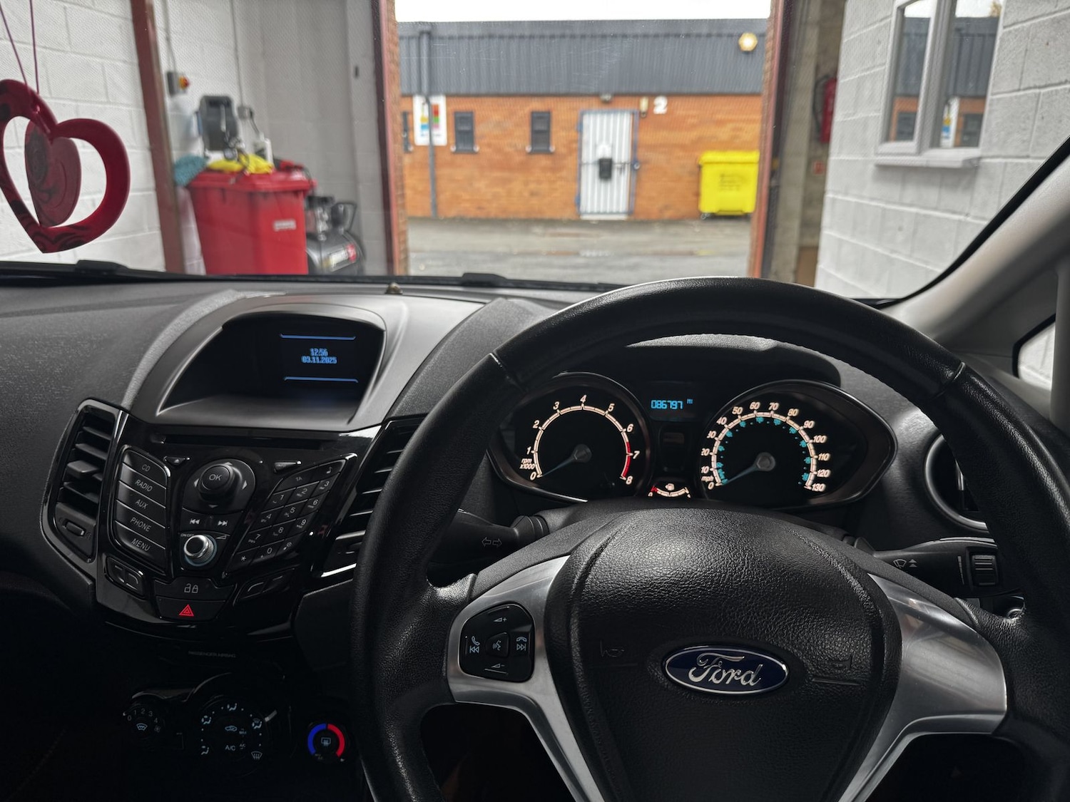 Used Ford Fiesta 2013 for sale - 76459227: Photo 9