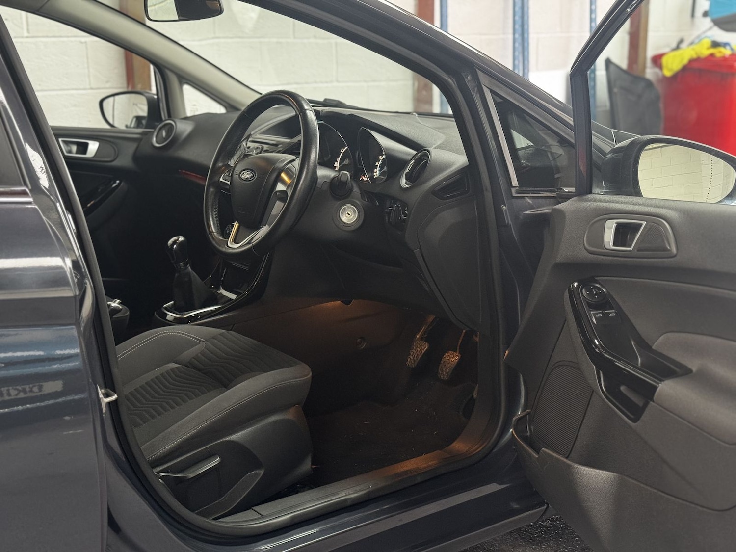 Used Ford Fiesta 2015 for sale - 76717529: Photo 7