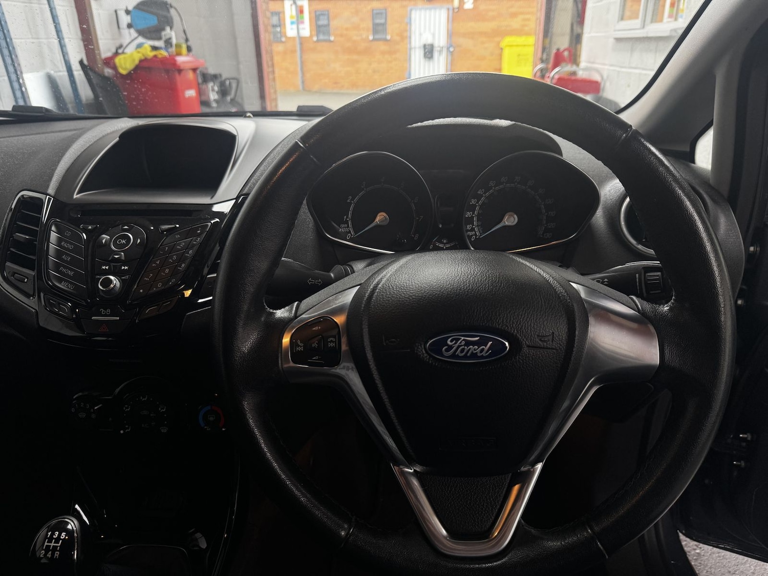 Used Ford Fiesta 2015 for sale - 76717529: Photo 9