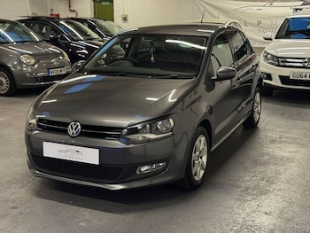 Used Volkswagen Polo 2011 for sale - 76523428: Photo