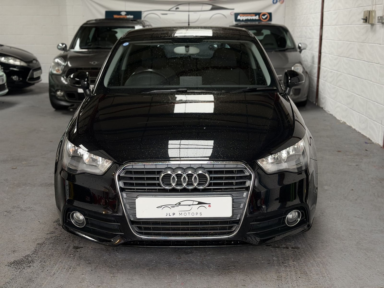 Used Audi A1 2011 for sale - 77428299: Photo 2