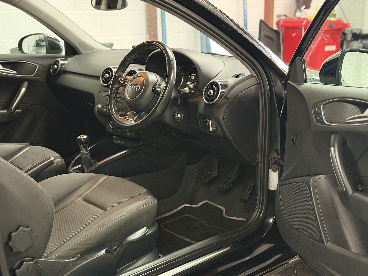 Used Audi A1 2011 for sale - 77428299: Photo 8