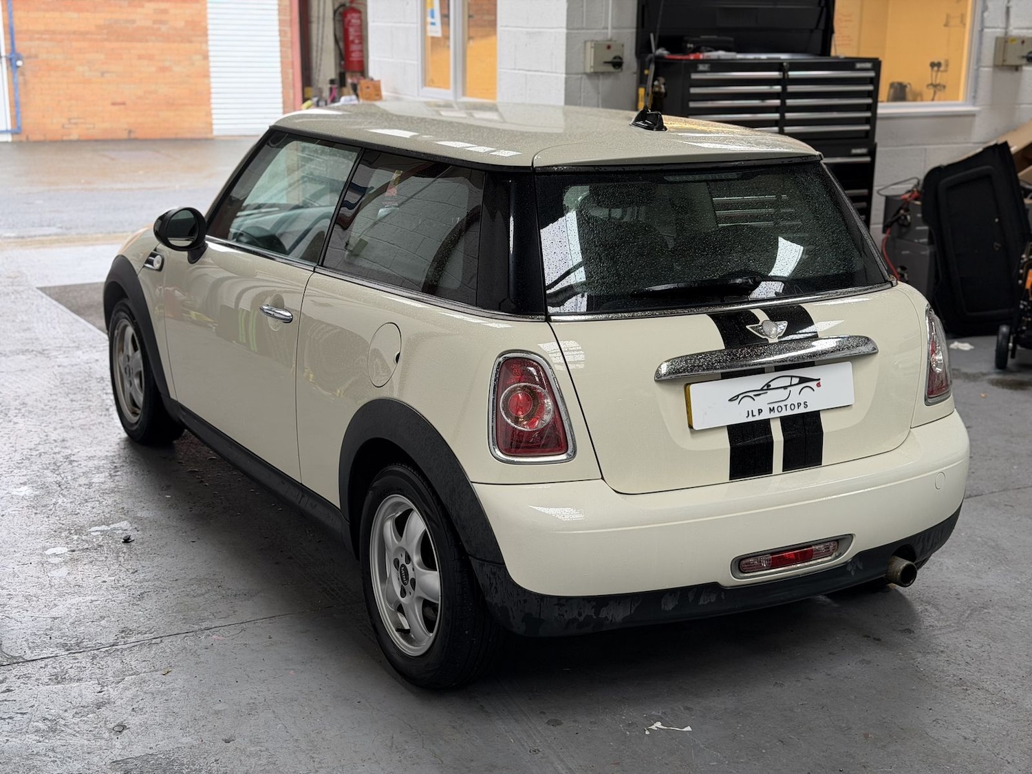 Used MINI Hatch 2011 for sale - 77428301: Photo 6