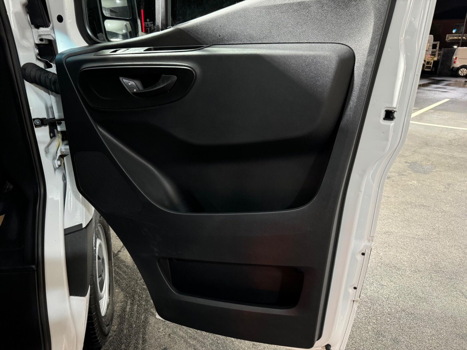 Used Mercedes-Benz Sprinter 2023 for sale - 76633122: Photo 35