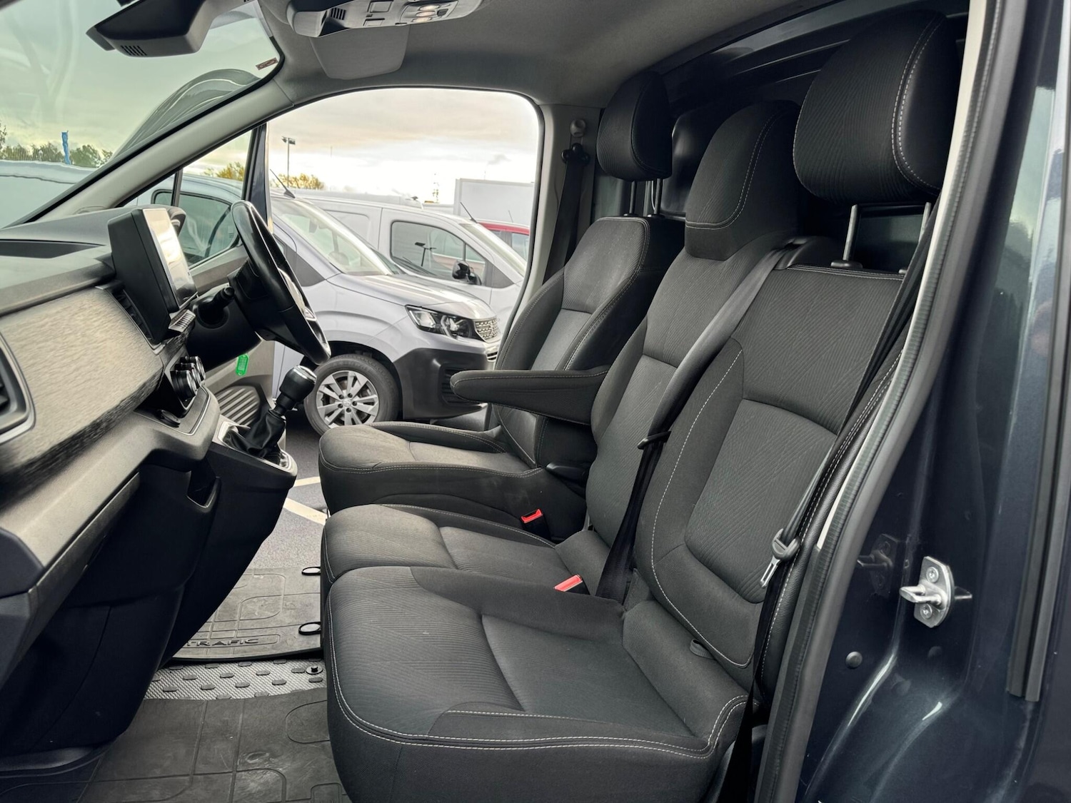 Used Renault Trafic 2022 for sale - 76336692: Photo 46