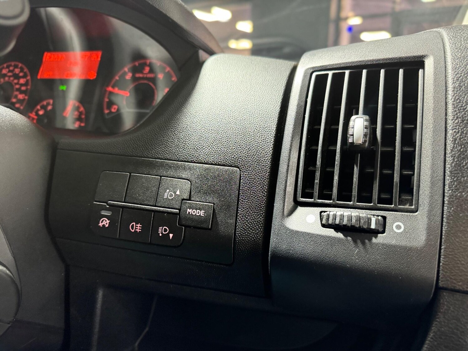 Used Citroen Relay 2024 for sale - 76912845: Photo 46