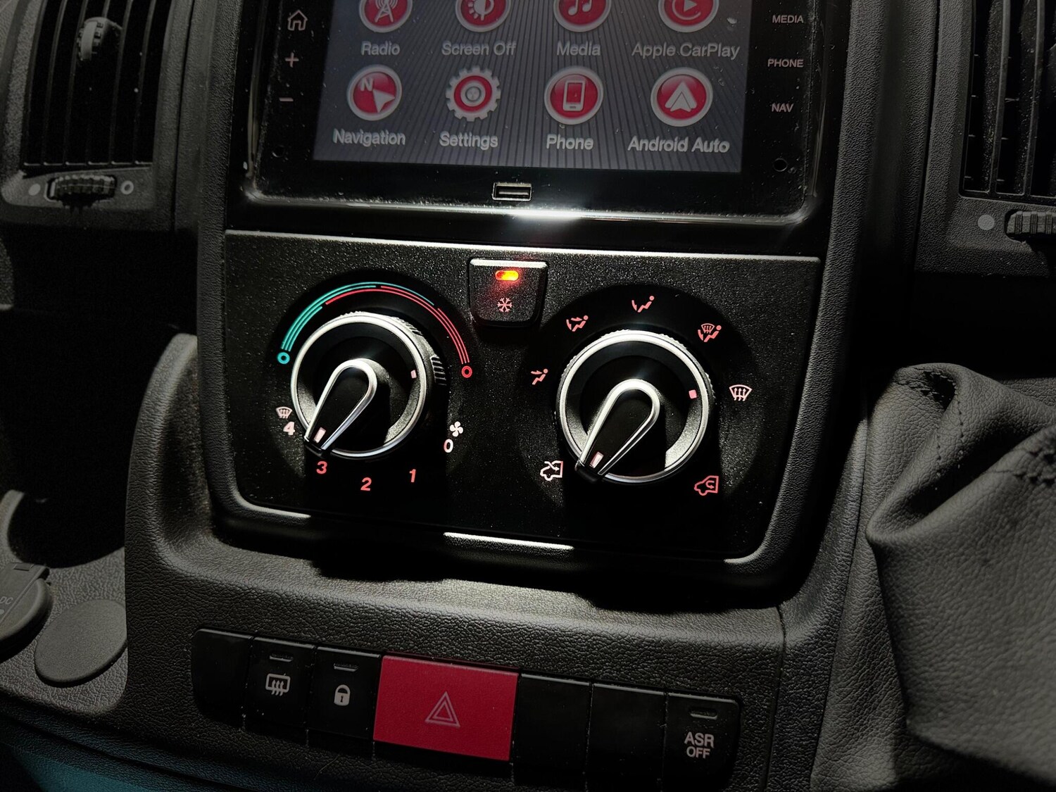 Used Citroen Relay 2024 for sale - 76912845: Photo 51