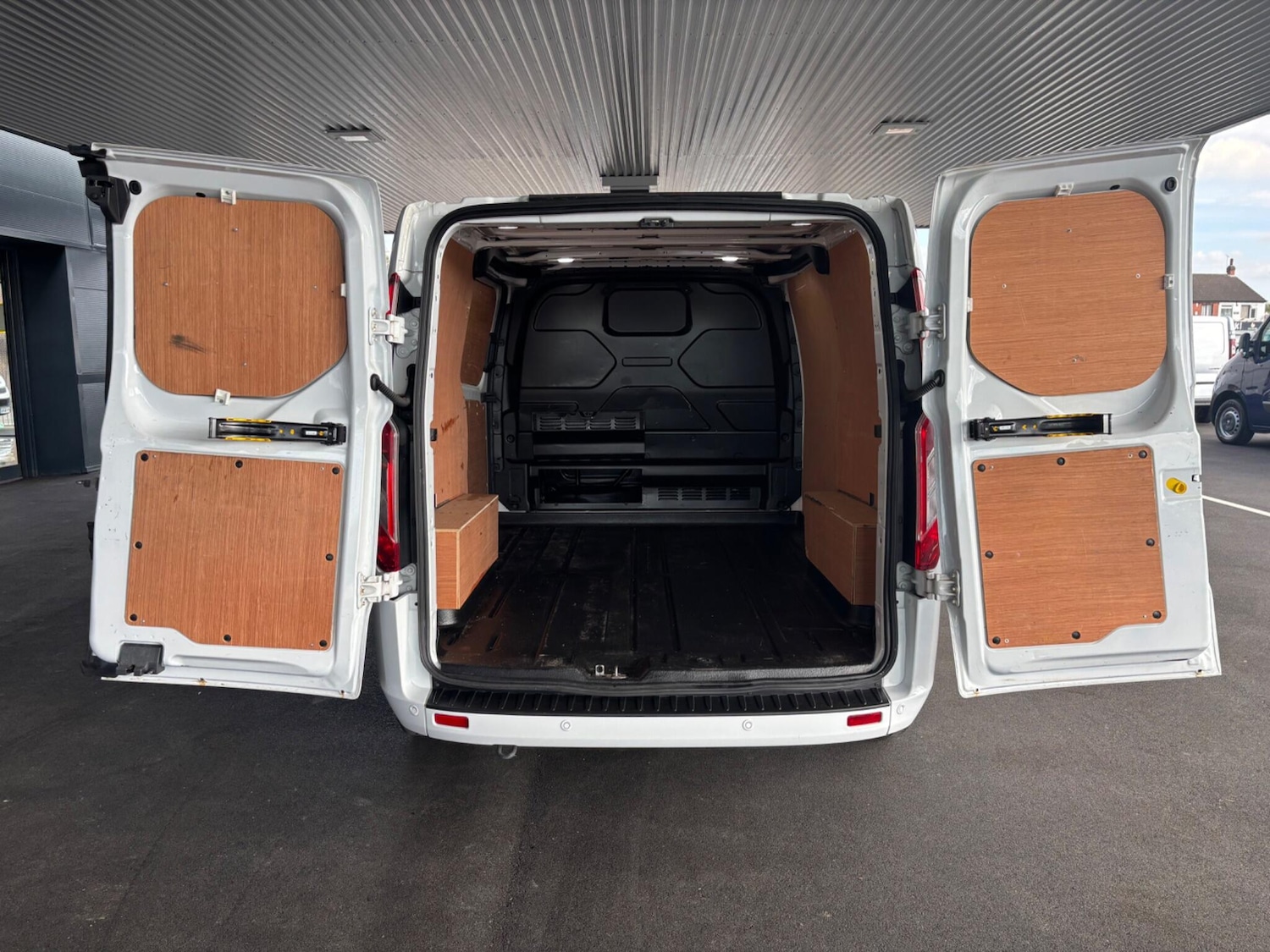 Used Ford Transit Custom 2022 for sale - 76138681: Photo 10