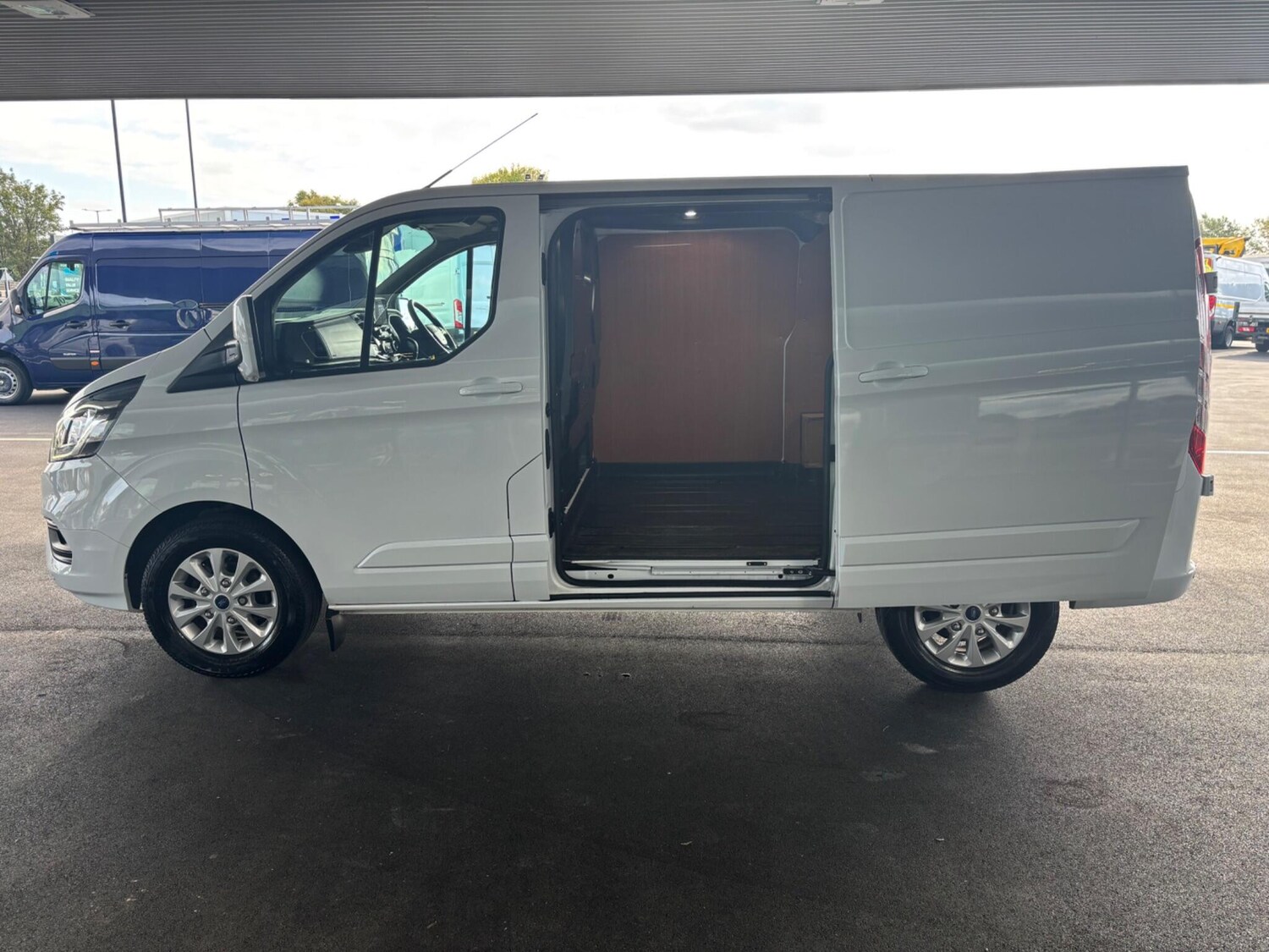 Used Ford Transit Custom 2022 for sale - 76138681: Photo 6
