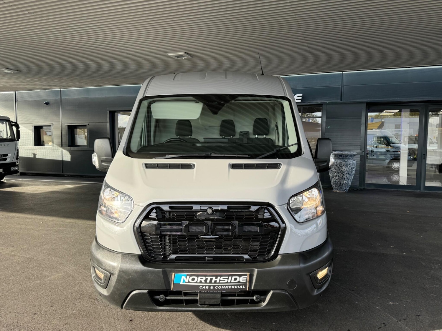 Used Ford Transit 2023 for sale - 76409540: Photo 2