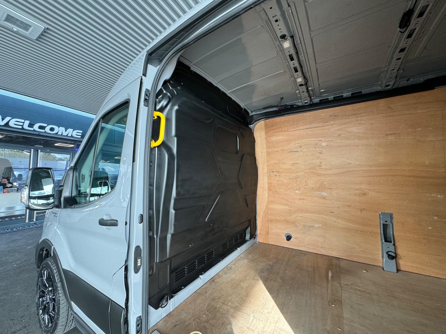 Used Ford Transit 2023 for sale - 76409540: Photo 35