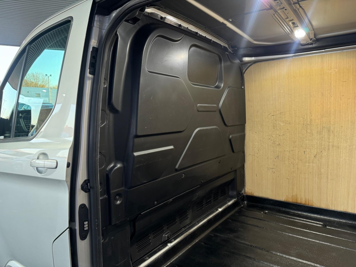 Used Ford Transit Custom 2021 for sale - 76645256: Photo 24