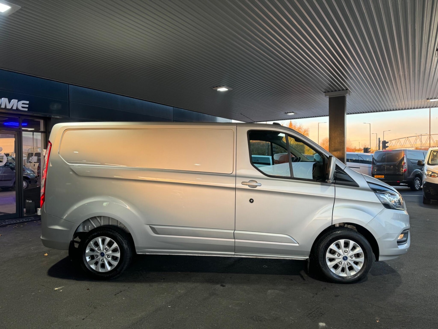 Used Ford Transit Custom 2021 for sale - 76645256: Photo 6