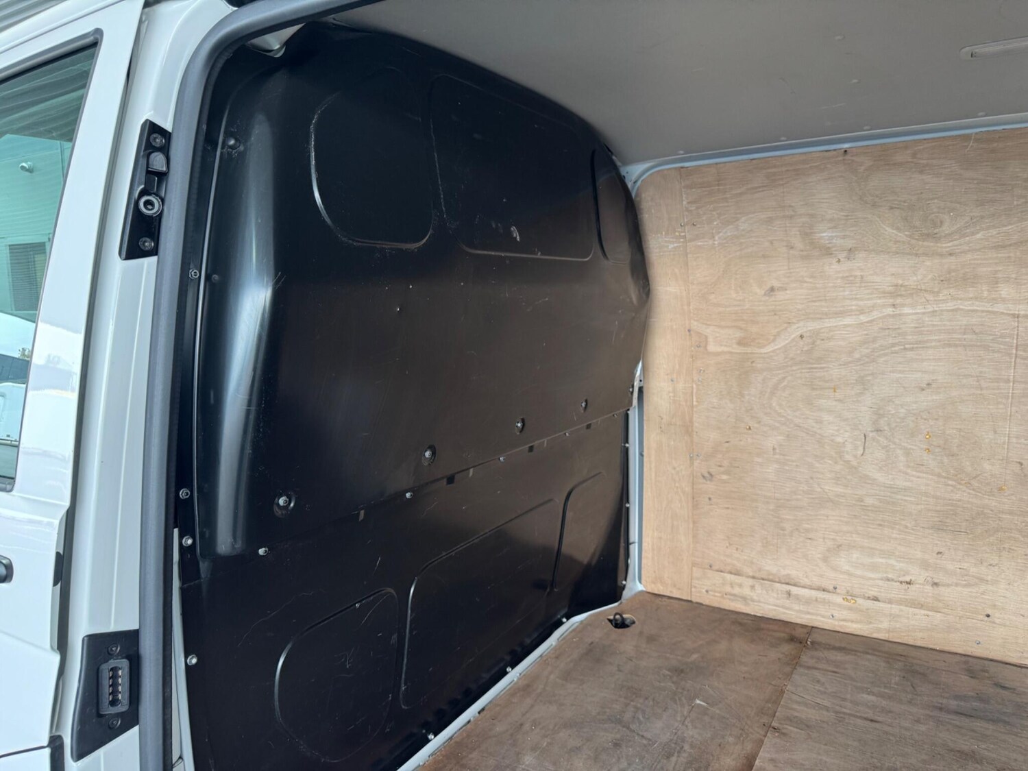 Used Volkswagen Transporter for sale - 78099955: Photo 22