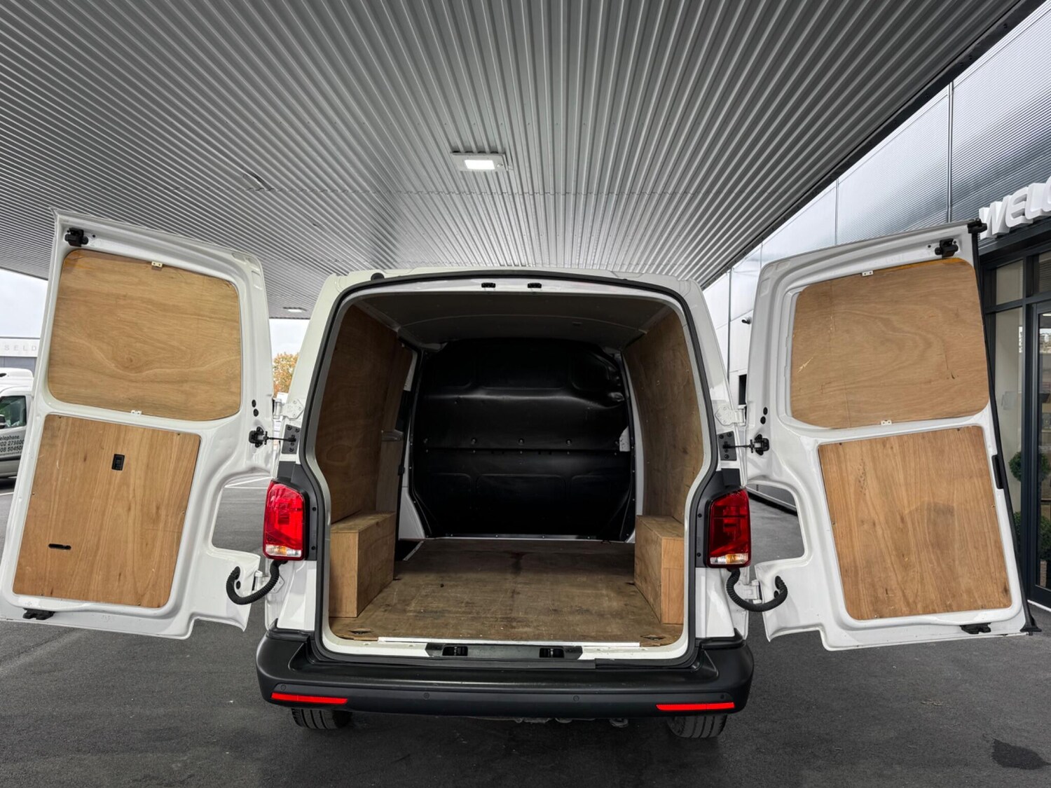 Used Volkswagen Transporter for sale - 78099955: Photo 23