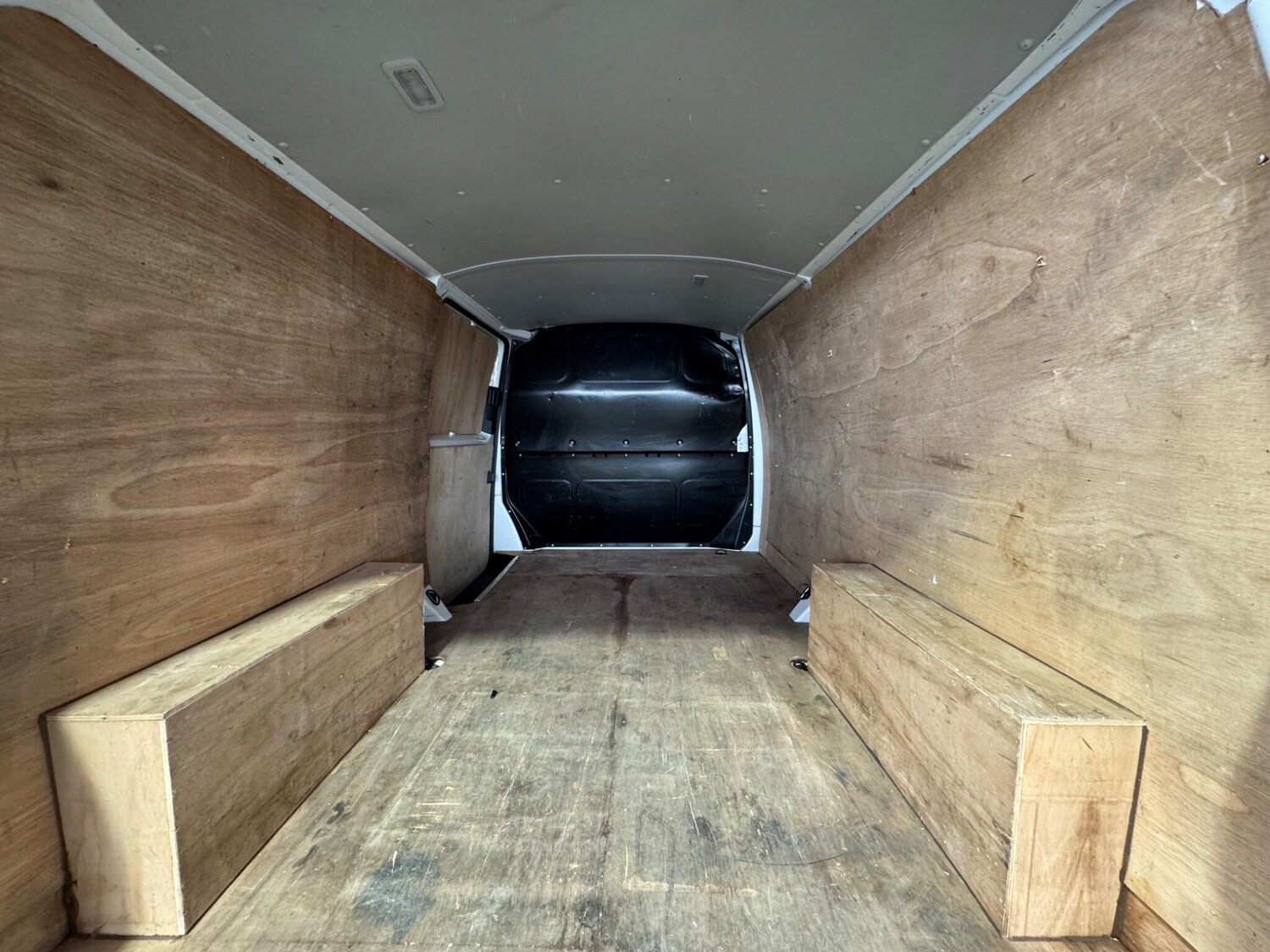 Used Volkswagen Transporter for sale - 78099955: Photo 24