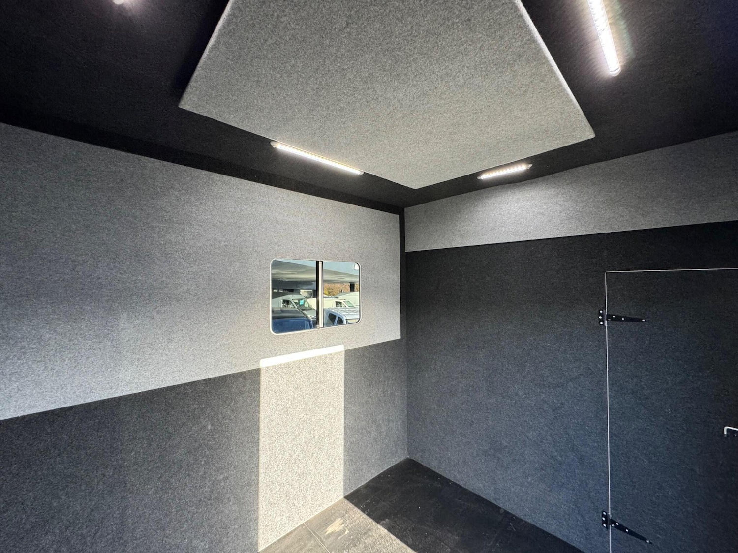 Used Iveco Daily 2018 for sale - 76936406: Photo 38