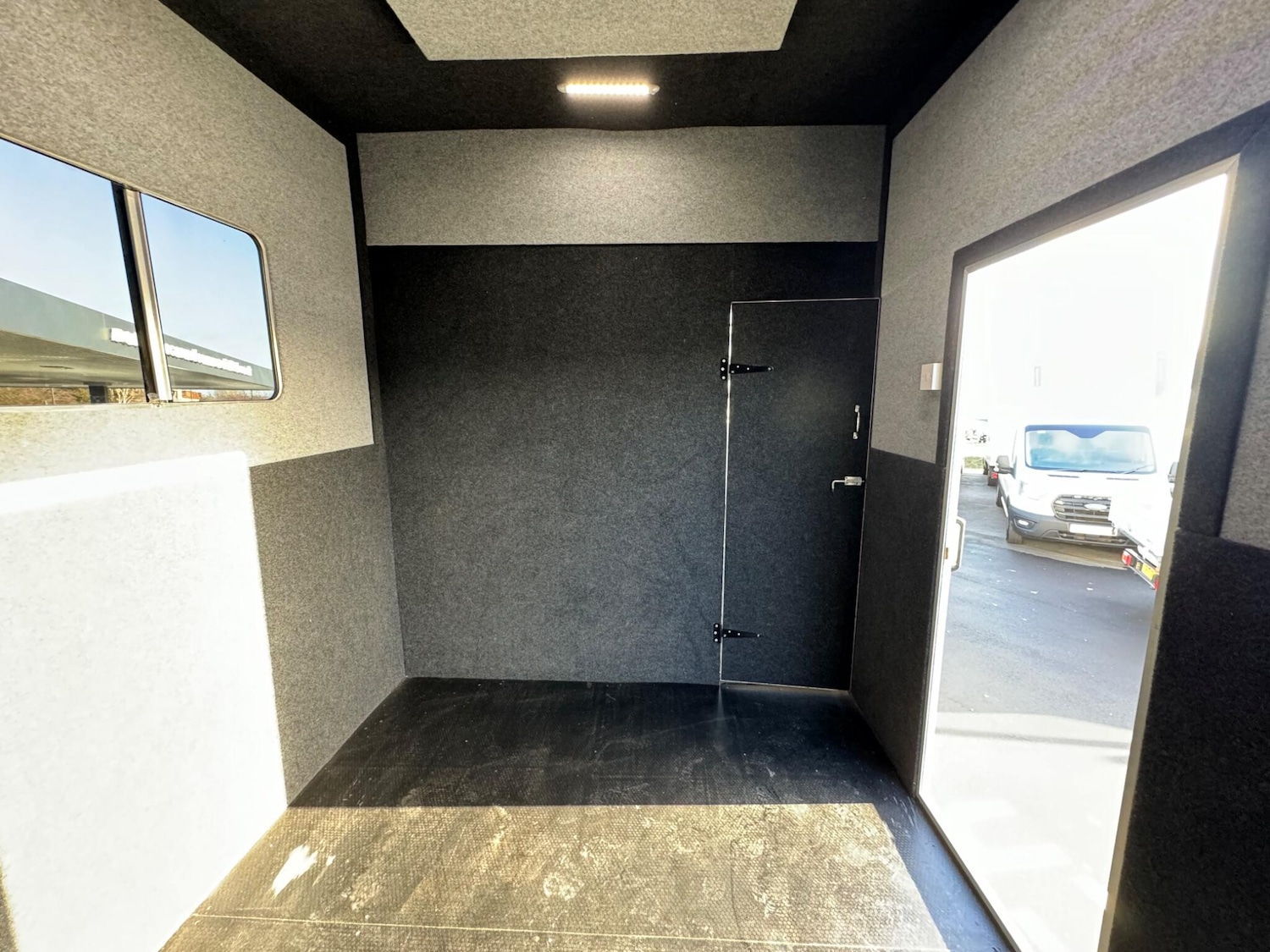 Used Iveco Daily 2018 for sale - 76936406: Photo 39