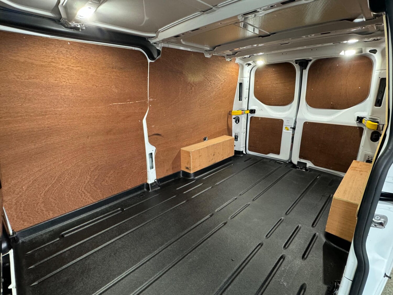 Used Ford Transit Custom 2022 for sale - 77549376: Photo 22