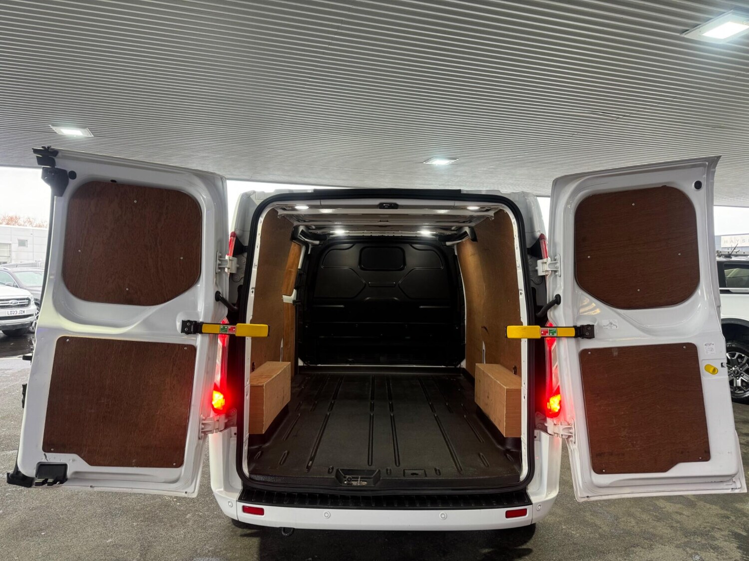 Used Ford Transit Custom 2022 for sale - 77549376: Photo 23