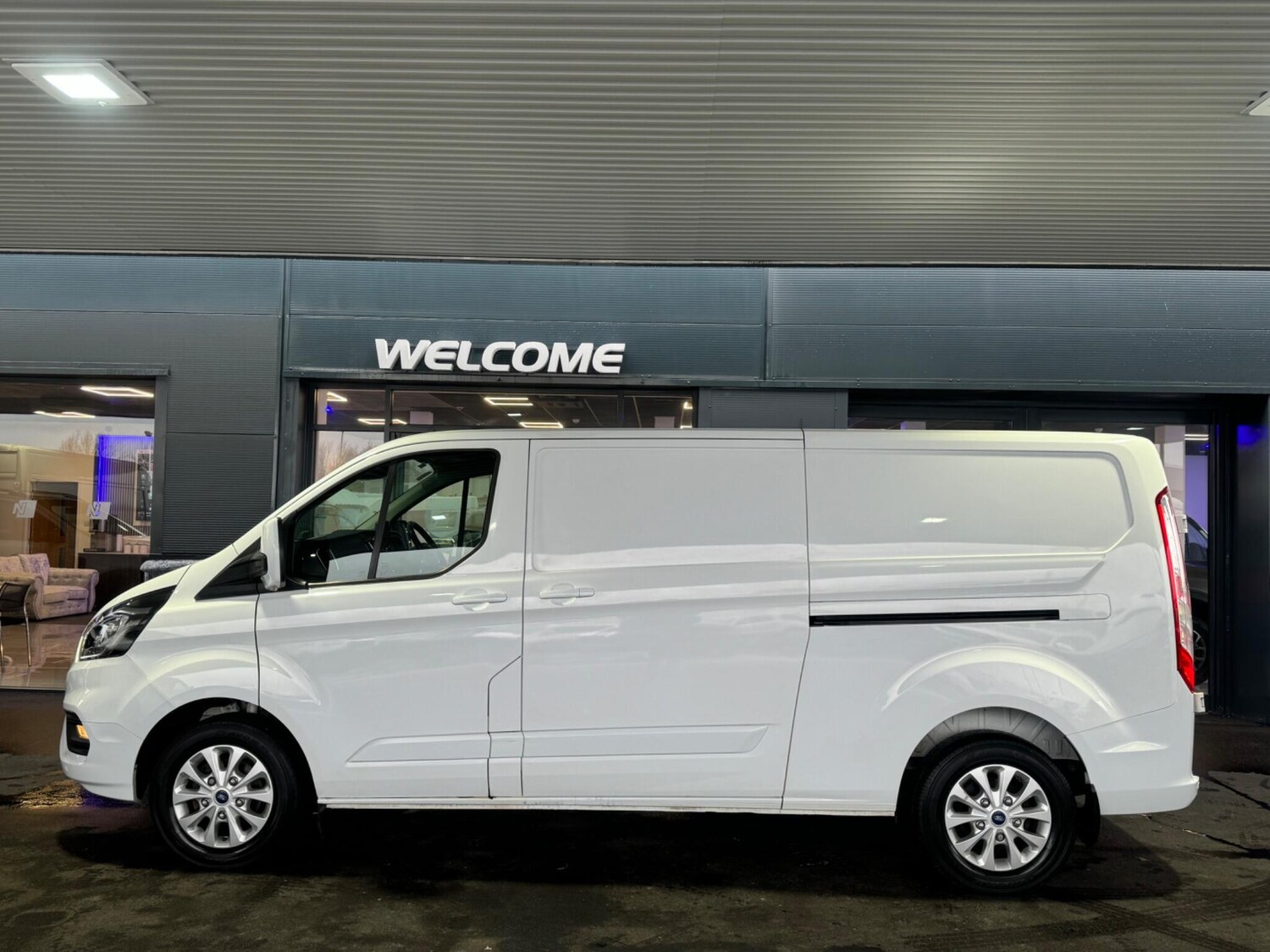 Used Ford Transit Custom 2022 for sale - 77549376: Photo 5