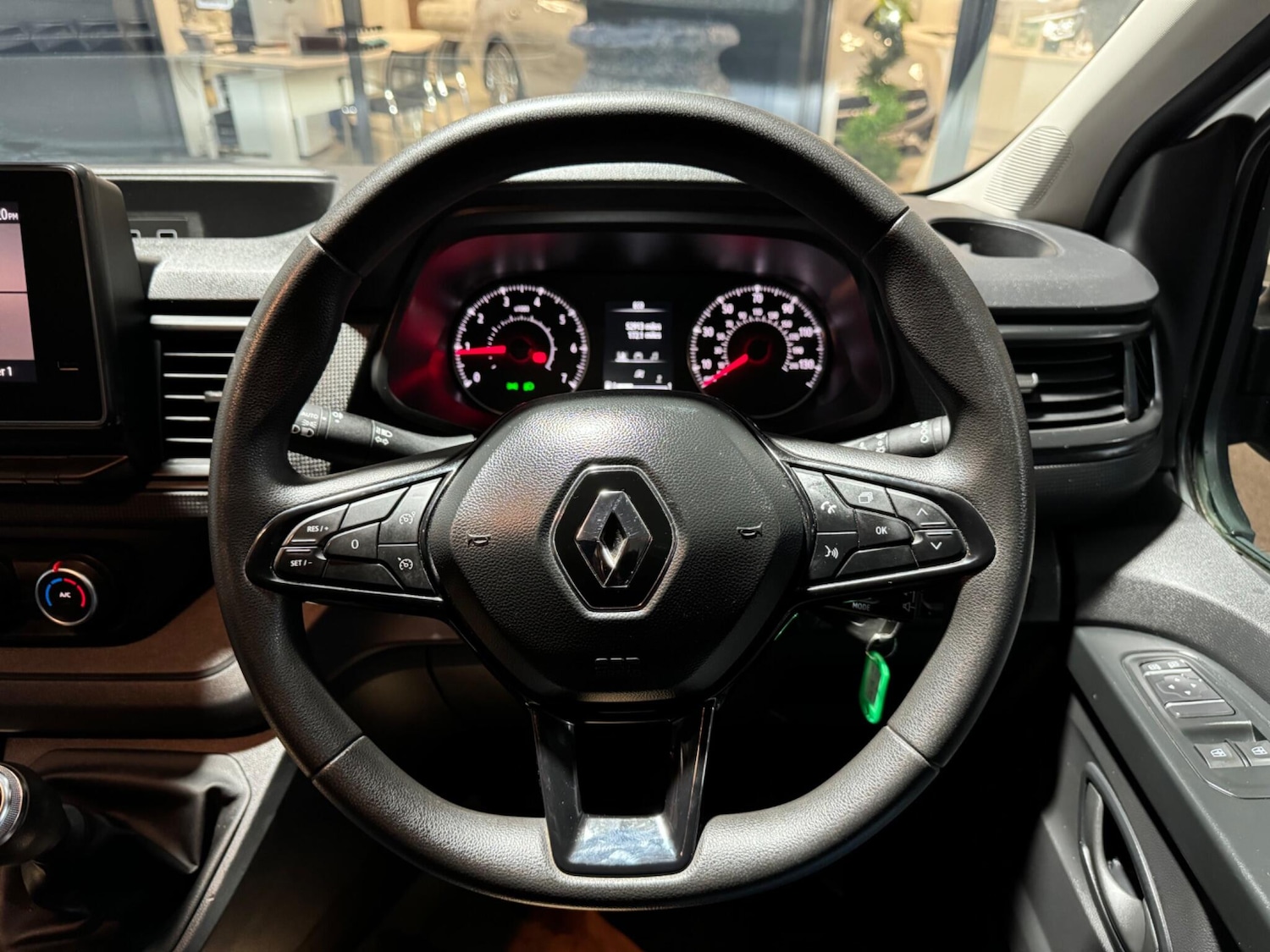 Used Renault Trafic 2022 for sale - 76550675: Photo 35