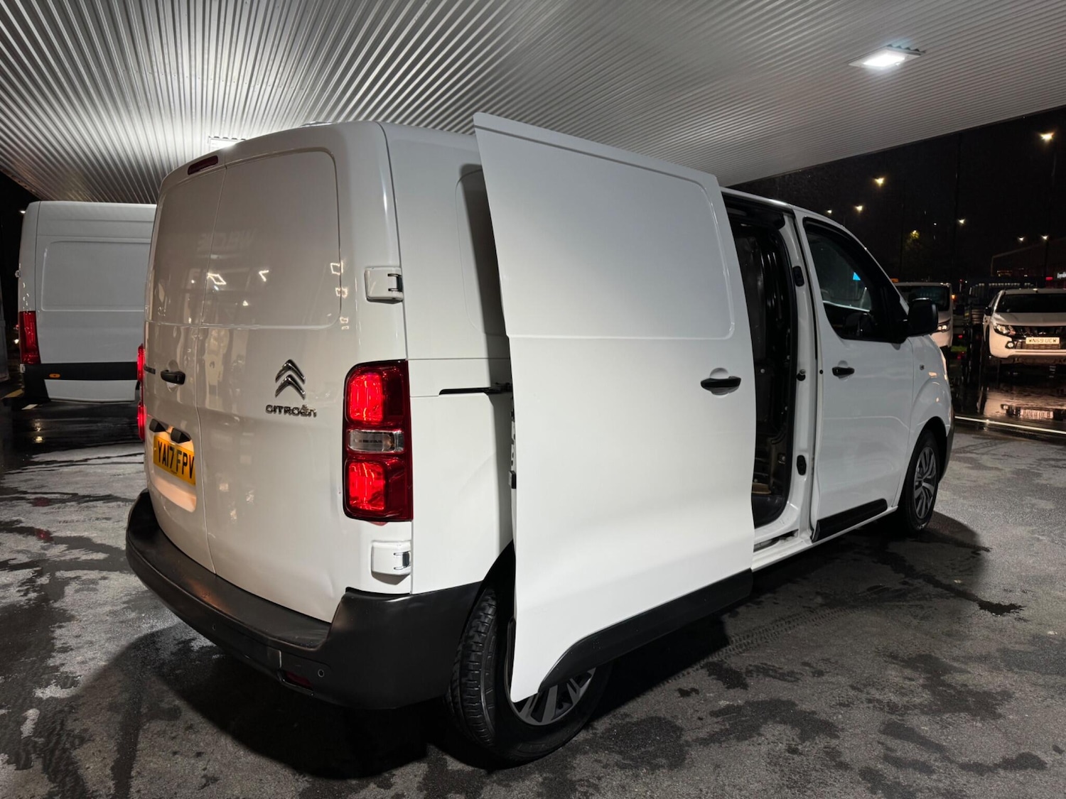 Used Citroen Dispatch 2017 for sale - 76592570: Photo 11