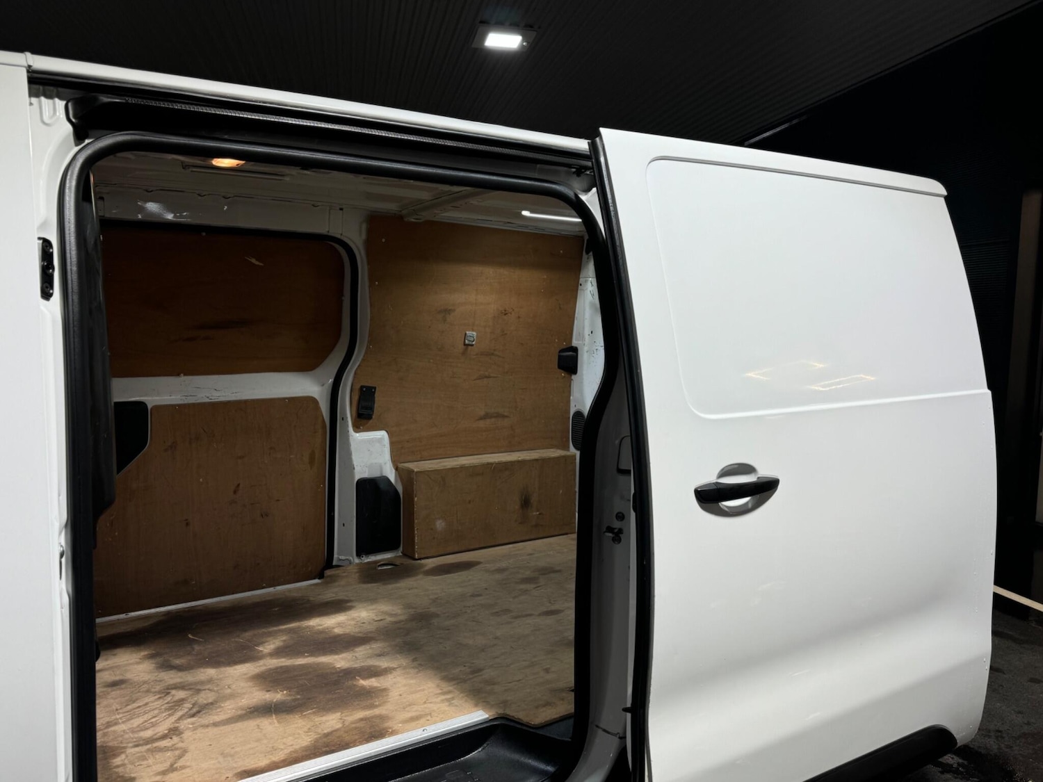 Used Citroen Dispatch 2017 for sale - 76592570: Photo 15