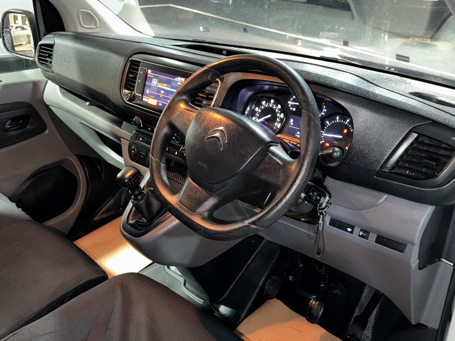 Used Citroen Dispatch 2017 for sale - 76592570: Photo 38