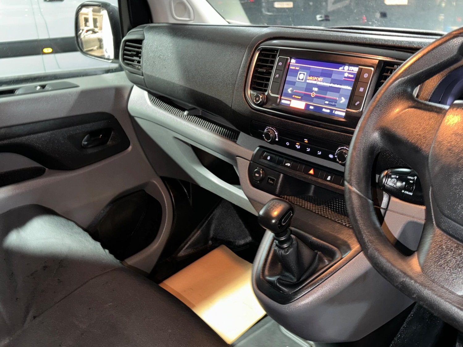 Used Citroen Dispatch 2017 for sale - 76592570: Photo 39