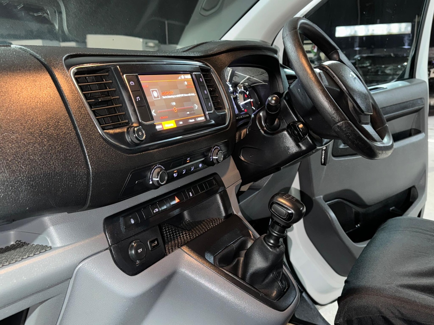 Used Citroen Dispatch 2017 for sale - 76592570: Photo 40