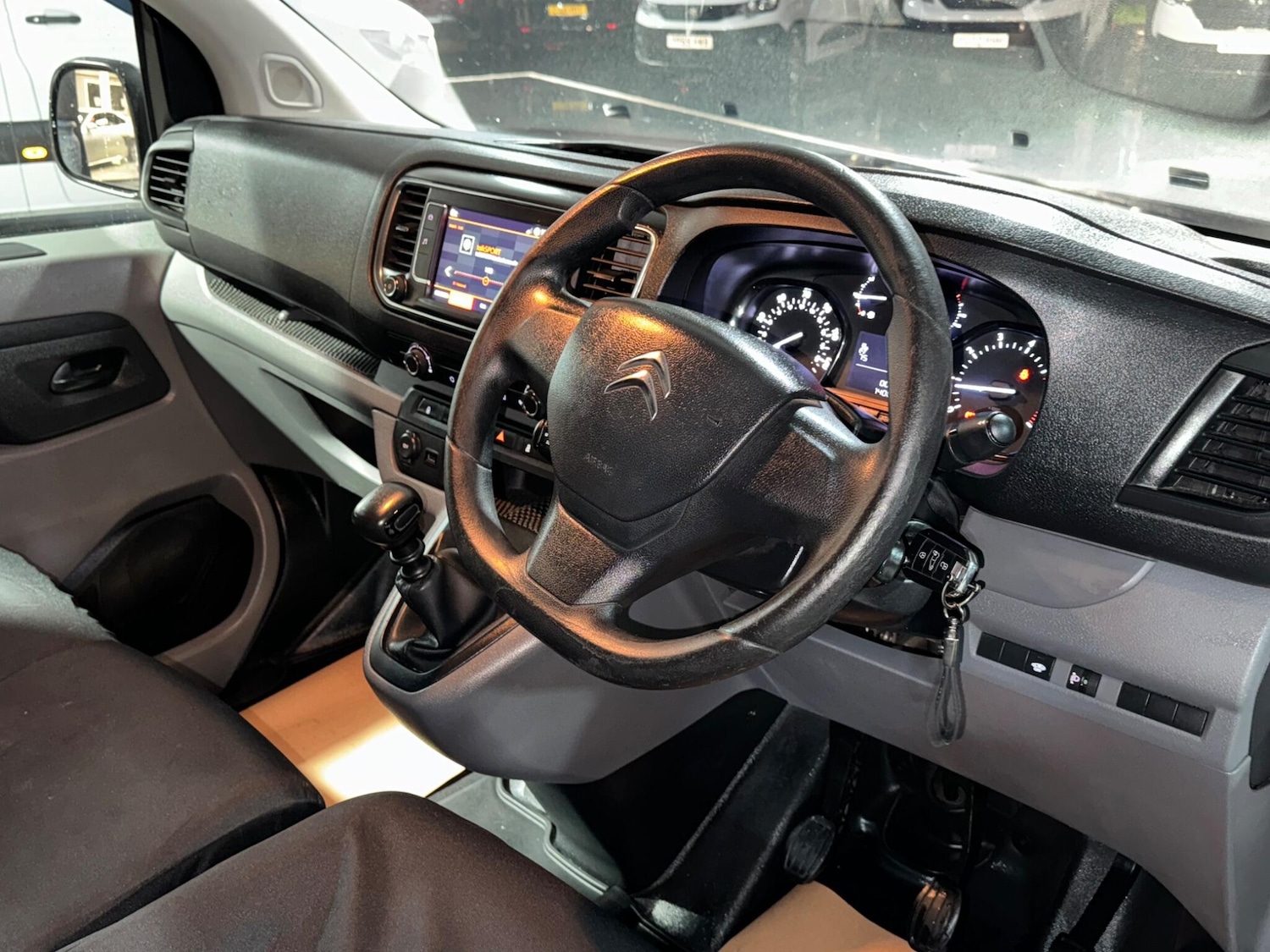 Used Citroen Dispatch 2017 for sale - 76592570: Photo 47