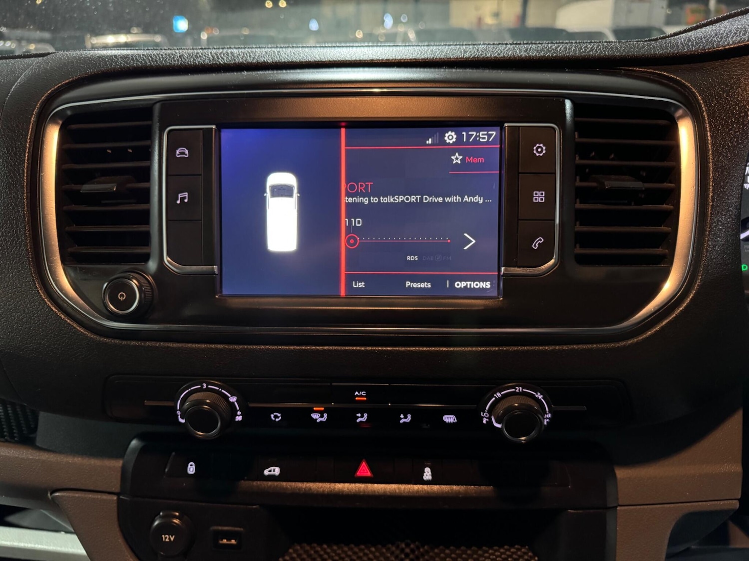 Used Citroen Dispatch 2017 for sale - 76592570: Photo 55