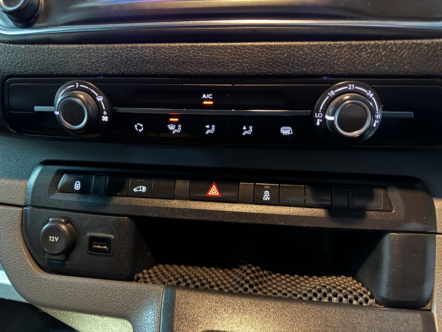 Used Citroen Dispatch 2017 for sale - 76592570: Photo 58