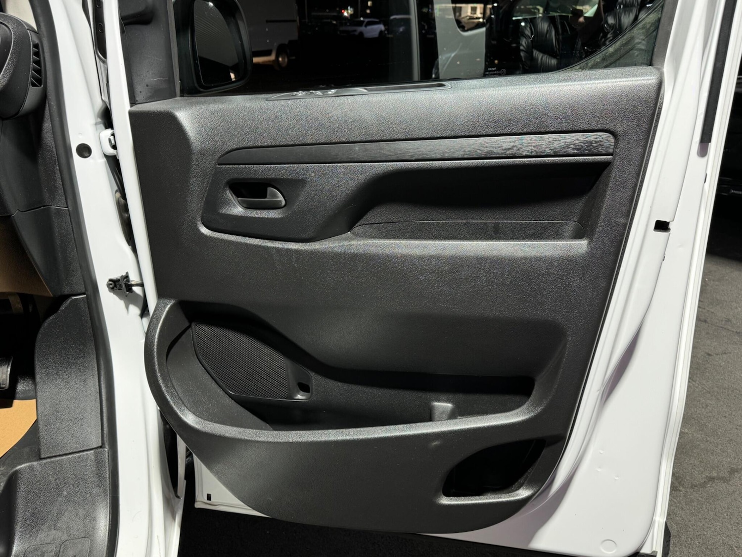 Used Citroen Dispatch 2024 for sale - 76714182: Photo 35