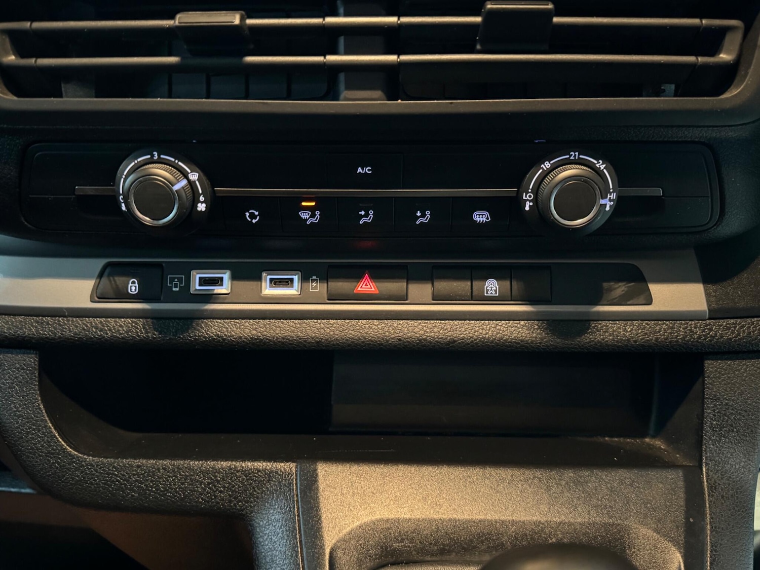 Used Citroen Dispatch 2024 for sale - 76714182: Photo 49