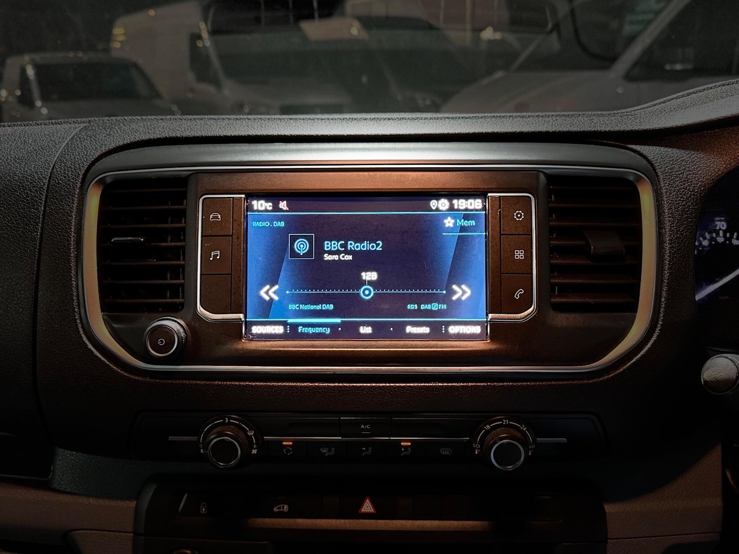 Used Peugeot Expert 2022 for sale - 76377946: Photo 42